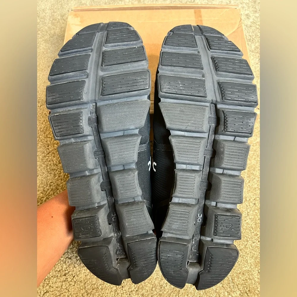 On Cloud 5 Waterproof Men’s Shoes Size 12 Black Performance Running Gently Used